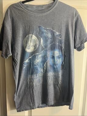 Selena Gomez Wolves Graphic Tee - Dusty Blue
